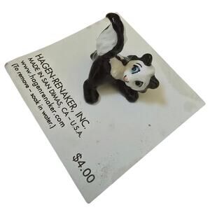 Vintage hagen- renaker cheeky baby skunk